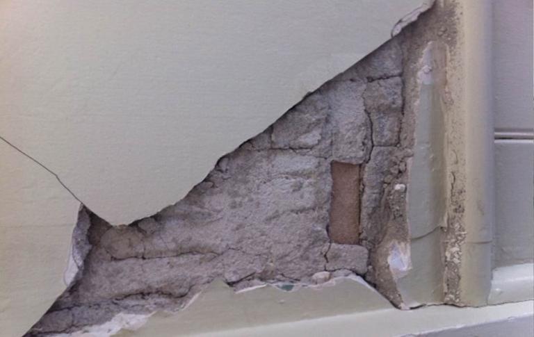 Asbestos in Plaster Walls | Armco Asbestos Surveys